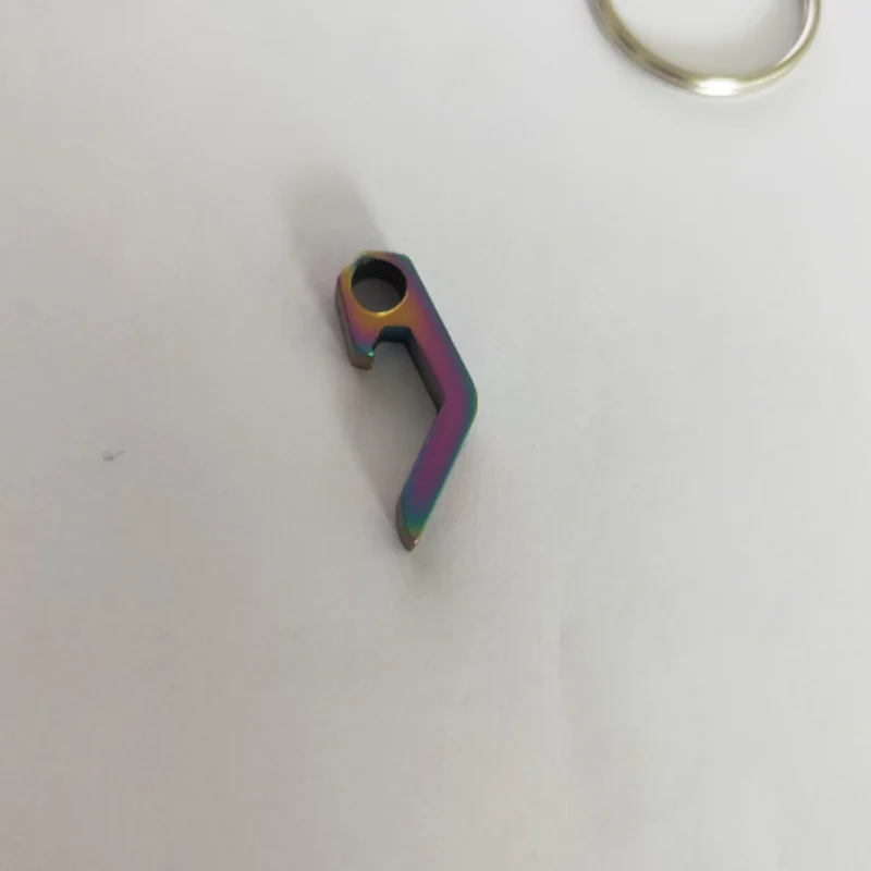 Petit Porte Clé Décapsuleur